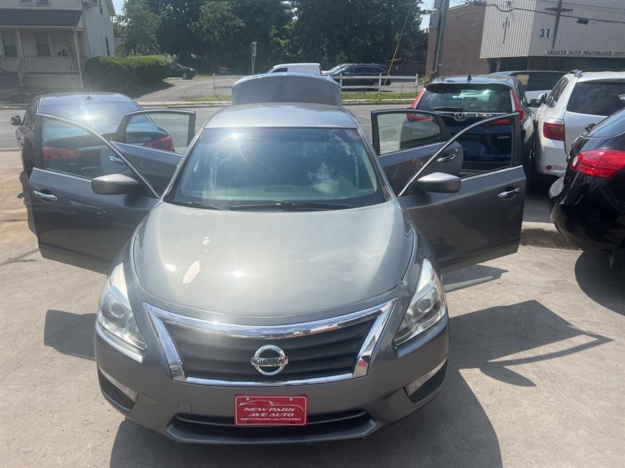 2015 Nissan Altima 2.5 S 4dr Sedan photo