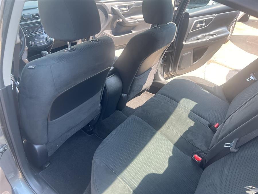 2015 Nissan Altima 2.5 S 4dr Sedan photo