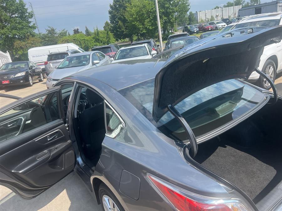 2015 Nissan Altima 2.5 S 4dr Sedan photo