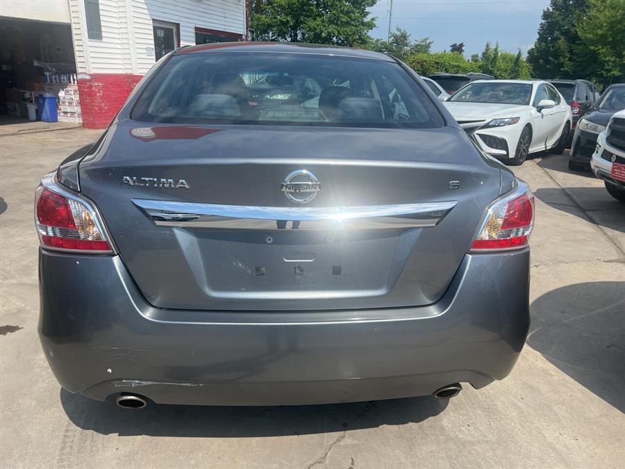 2015 Nissan Altima 2.5 S 4dr Sedan photo