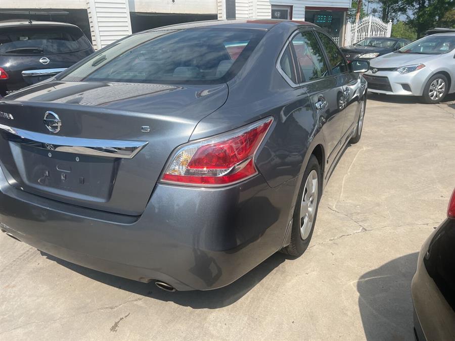 2015 Nissan Altima 2.5 S 4dr Sedan photo