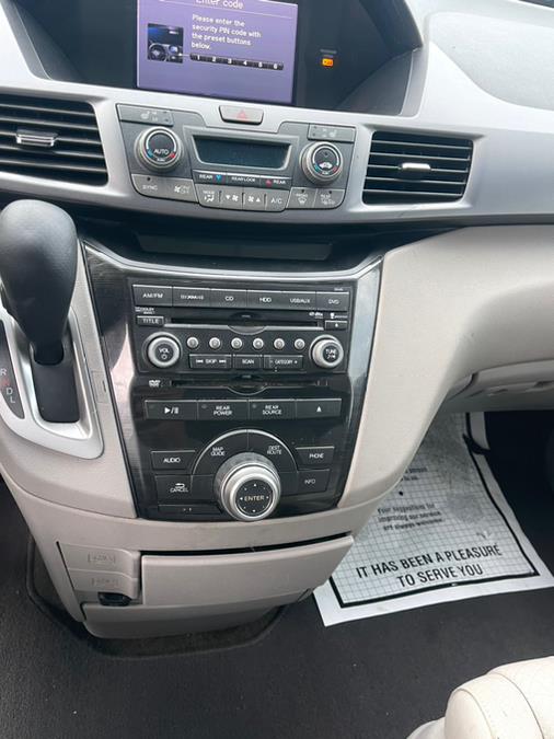2012 Honda Odyssey Touring photo