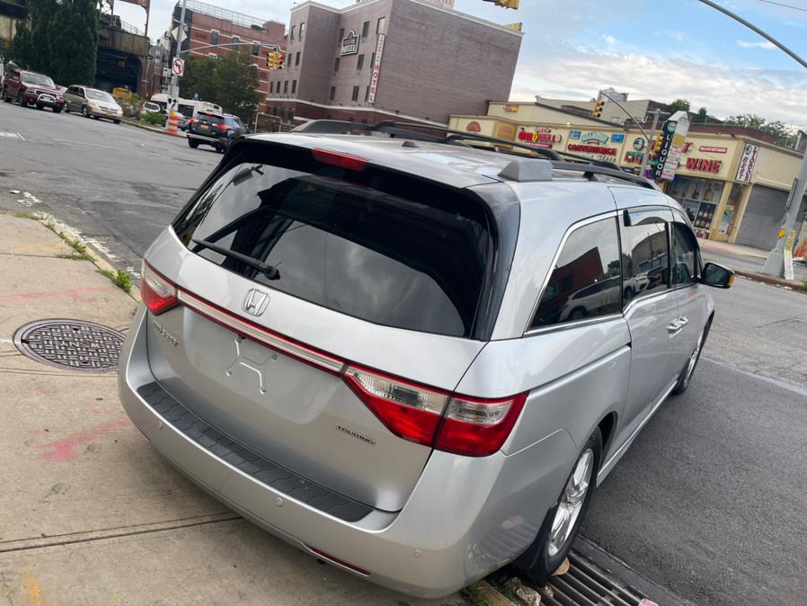 2012 Honda Odyssey Touring photo