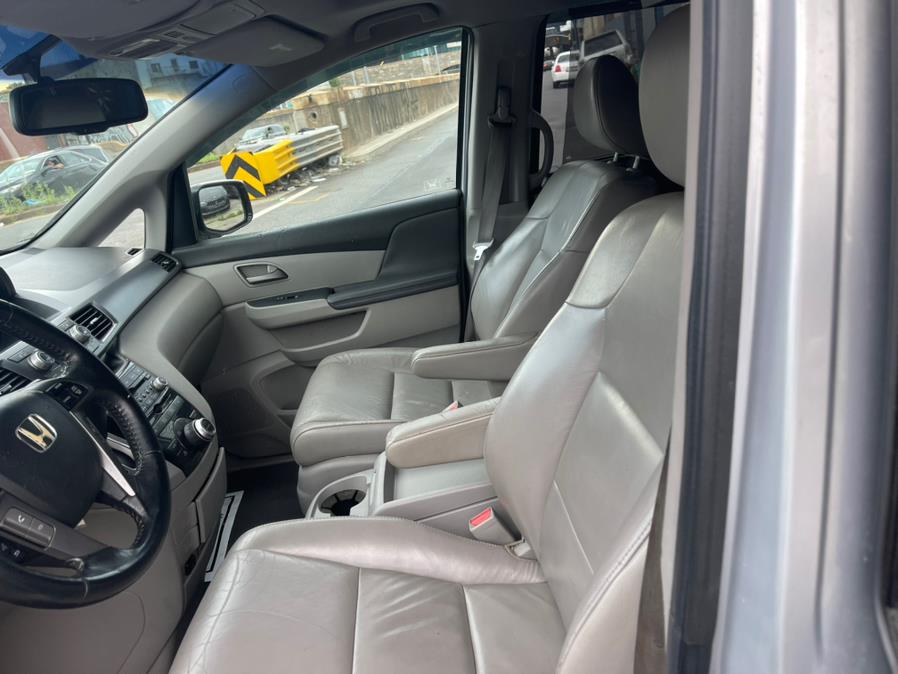 2012 Honda Odyssey Touring photo