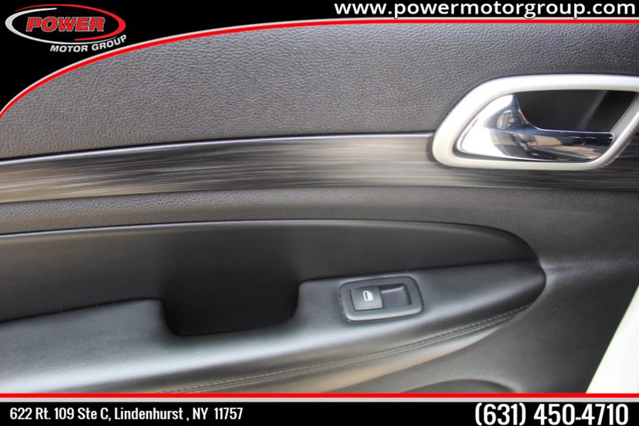 2019 Jeep Grand Cherokee Altitude 4x2 photo