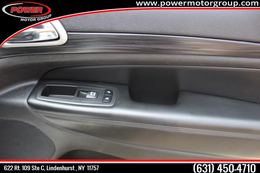 2019 Jeep Grand Cherokee Altitude 4x2 photo