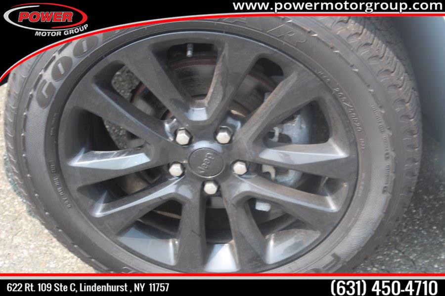 2019 Jeep Grand Cherokee Altitude 4x2 photo