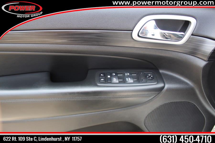 2019 Jeep Grand Cherokee Altitude 4x2 photo