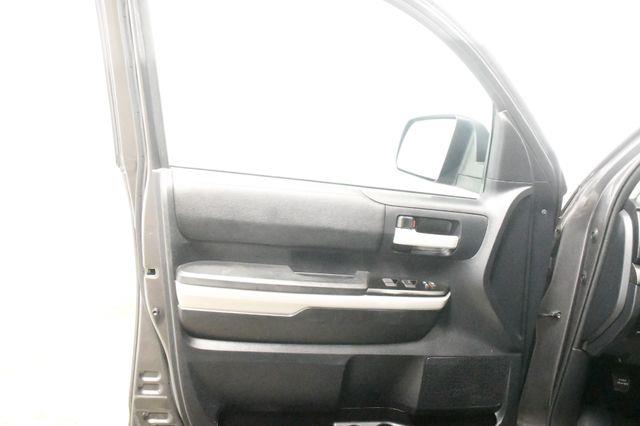 2019 Toyota Tundra SR5 photo