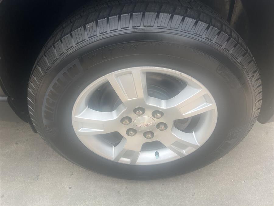 2012 GMC Acadia SL photo