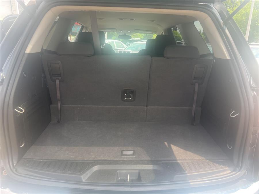 2012 GMC Acadia SL photo