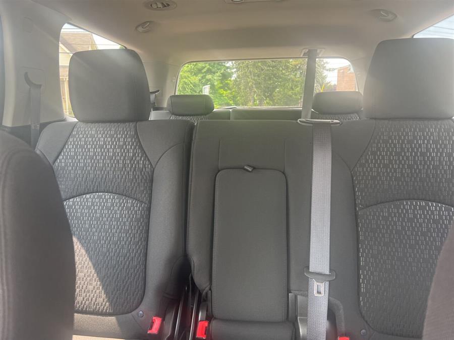 2012 GMC Acadia SL photo