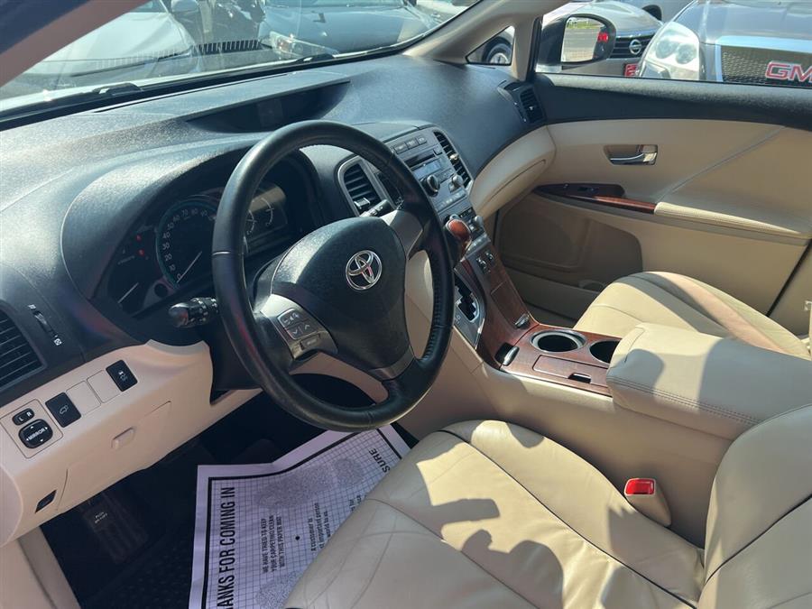 2009 Toyota Venza photo
