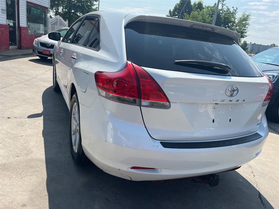 2009 Toyota Venza photo