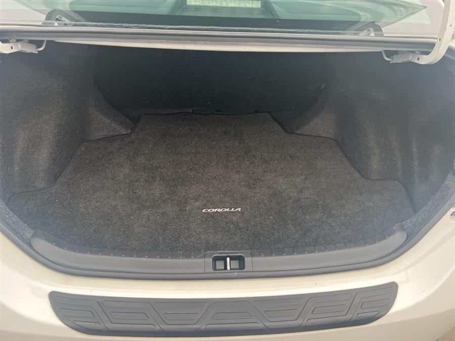 2014 Toyota Corolla L photo