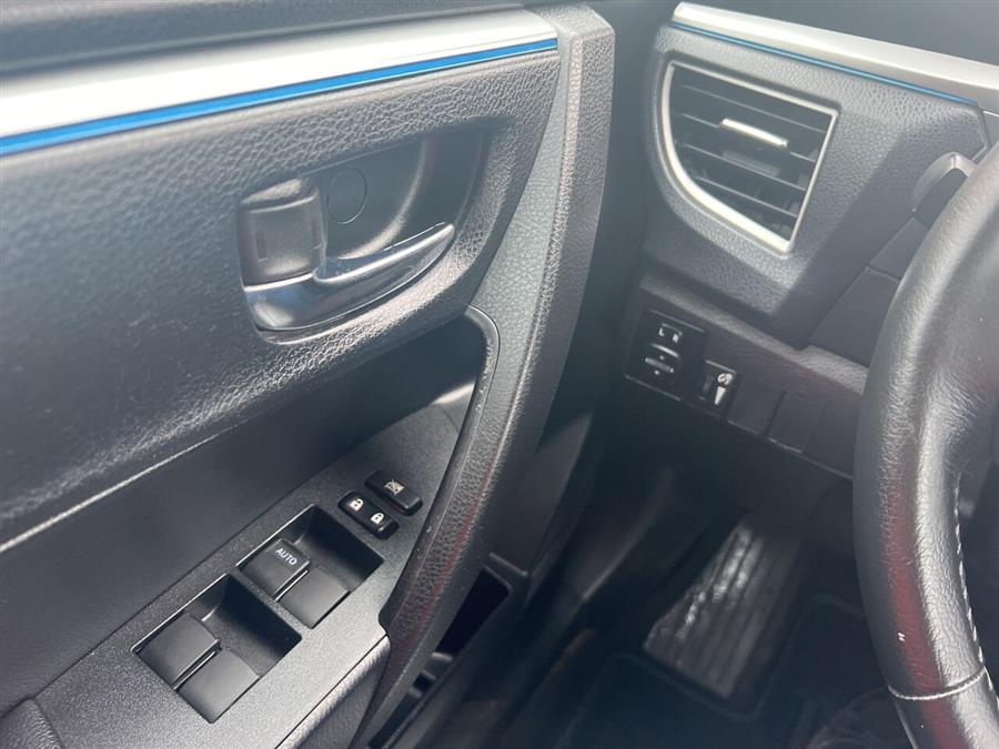 2014 Toyota Corolla L photo