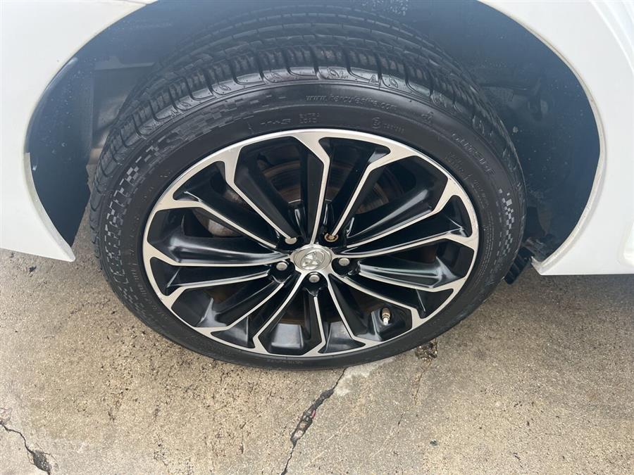 2014 Toyota Corolla L photo