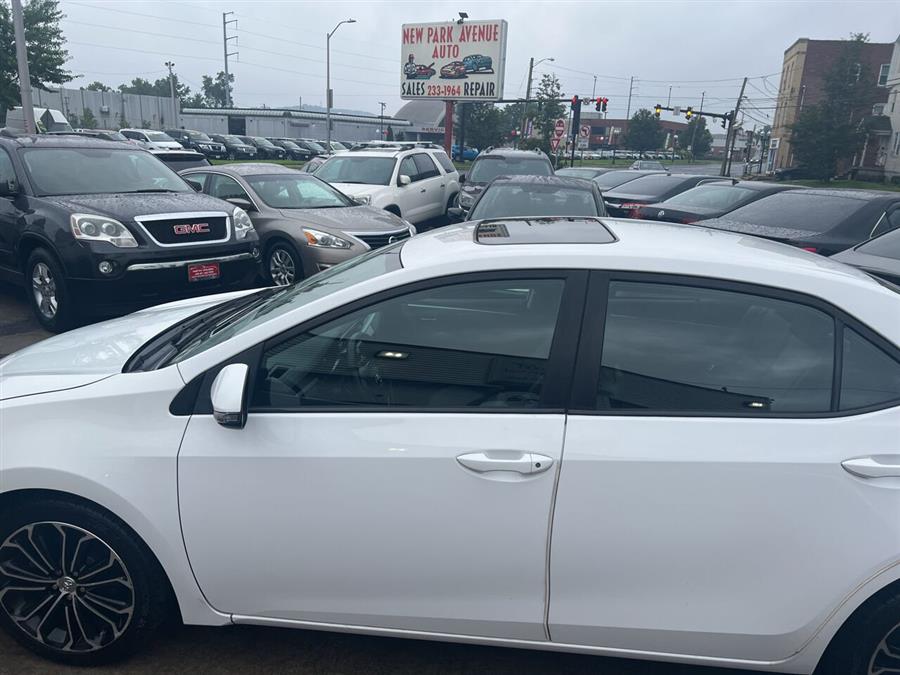 2014 Toyota Corolla L photo