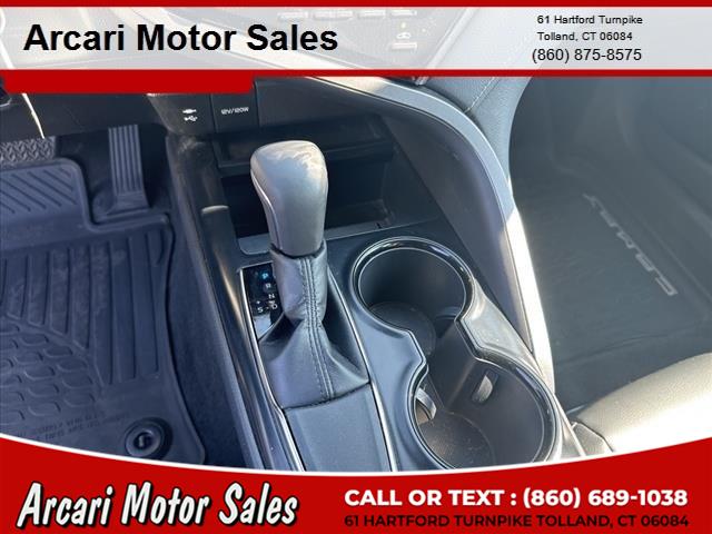 2019 Toyota Camry SE Auto (Natl) photo