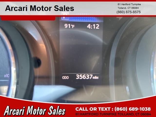 2019 Toyota Camry SE Auto (Natl) photo