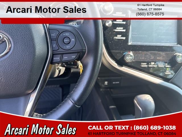 2019 Toyota Camry SE Auto (Natl) photo