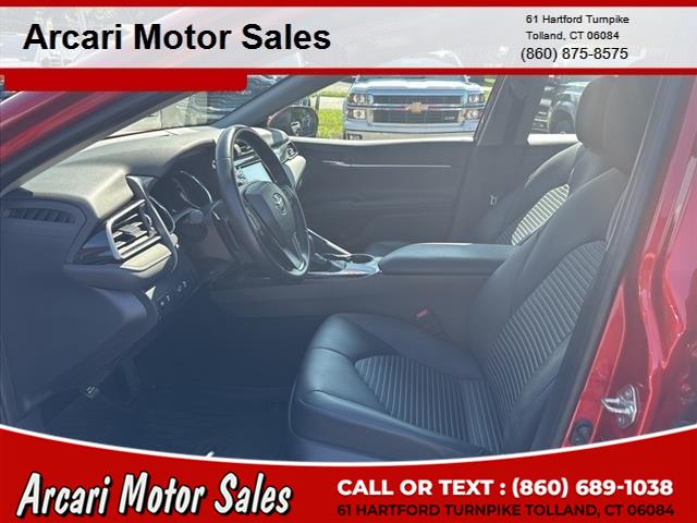 2019 Toyota Camry SE Auto (Natl) photo