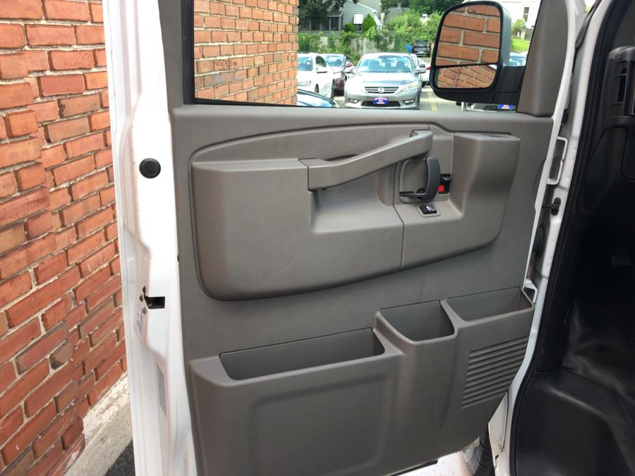 2020 Chevrolet Express Cargo Van RWD 2500 135
