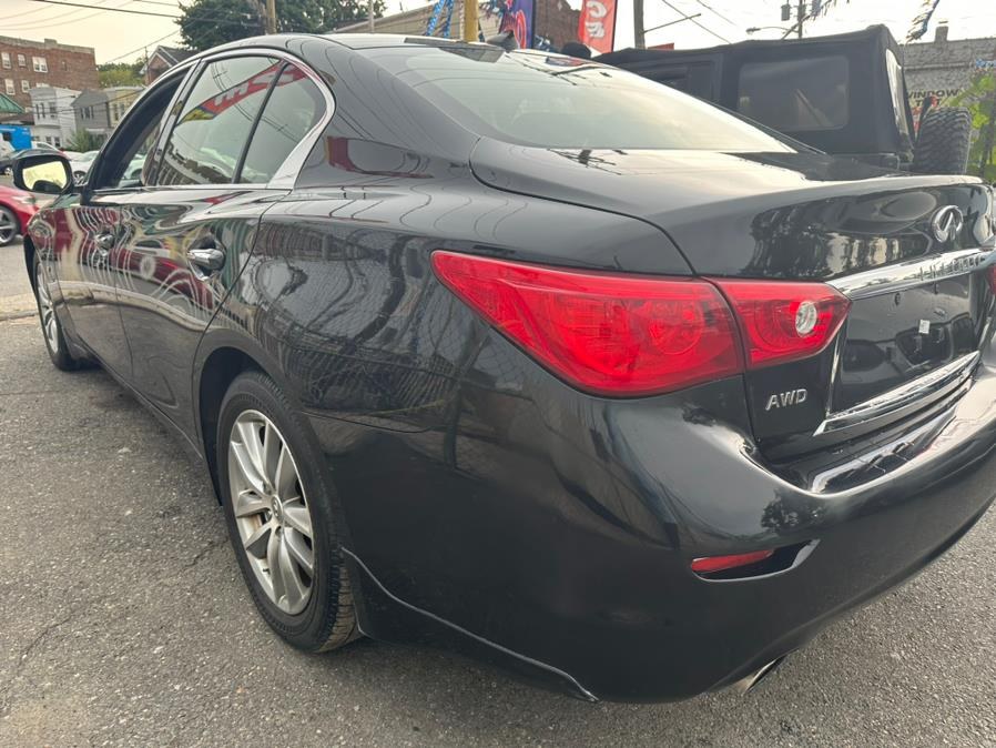 2015 Infiniti Q50 4dr Sdn Premium AWD photo