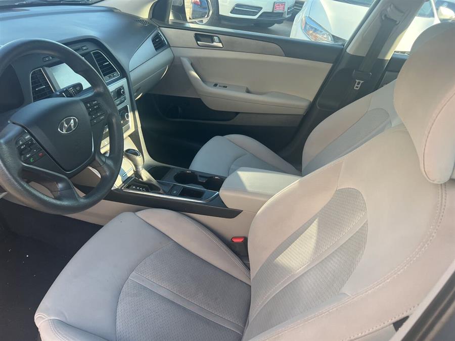 2016 Hyundai Sonata SE 4dr Sedan photo