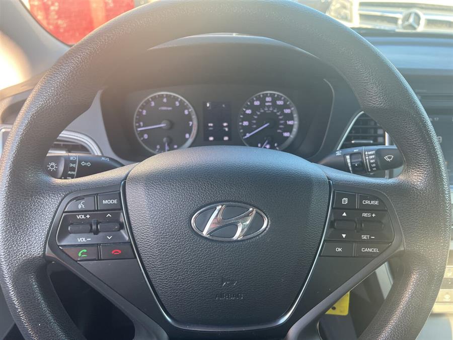2016 Hyundai Sonata SE 4dr Sedan photo