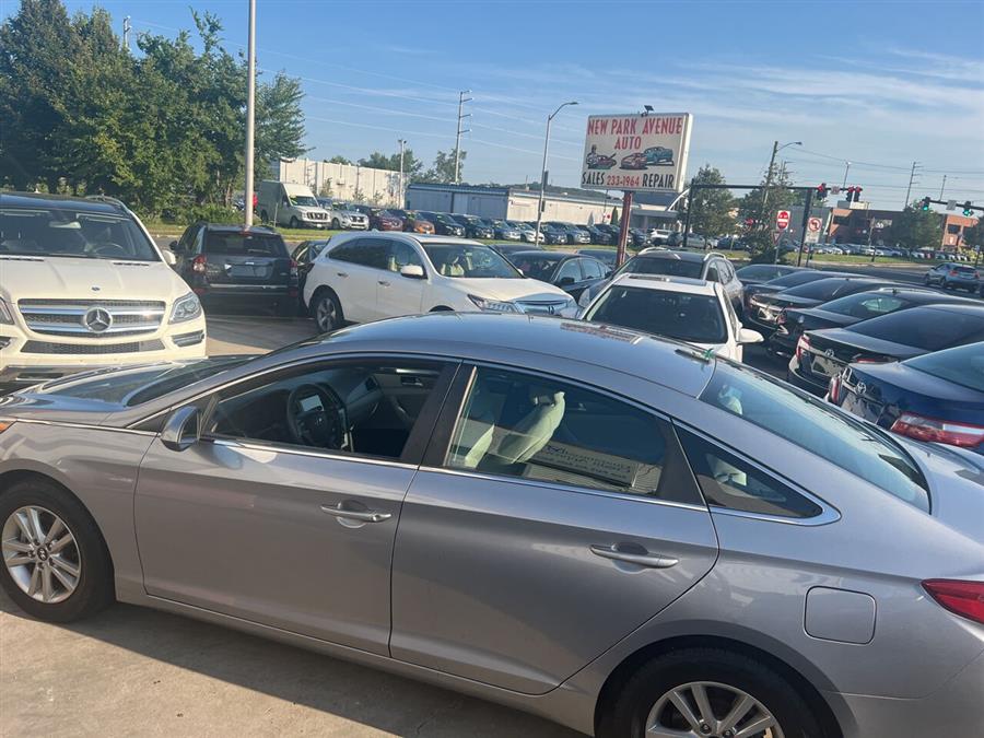 2016 Hyundai Sonata SE 4dr Sedan photo