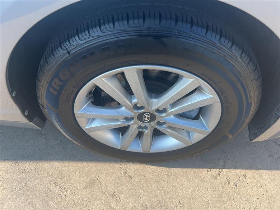 2016 Hyundai Sonata SE 4dr Sedan photo