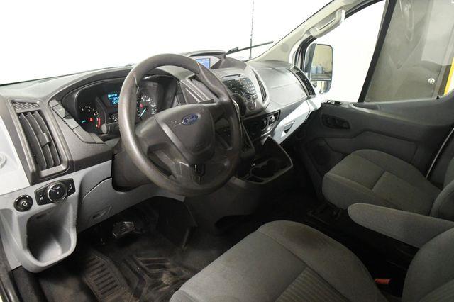 2015 Ford TRANSIT 150 XLT photo