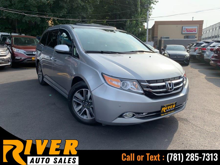 2016 Honda Odyssey 5dr Touring photo