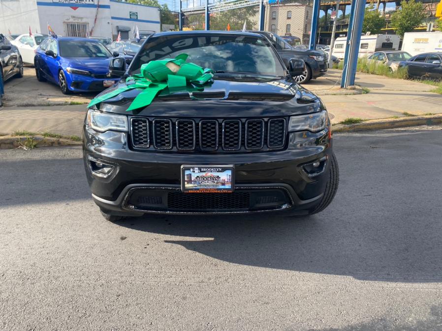 2017 Jeep Grand Cherokee Limited 4x4 photo