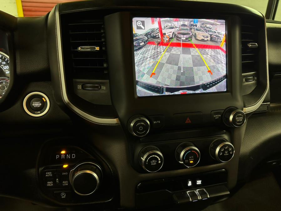2020 RAM 1500 Big Horn 4x4 Quad Cab 6''4