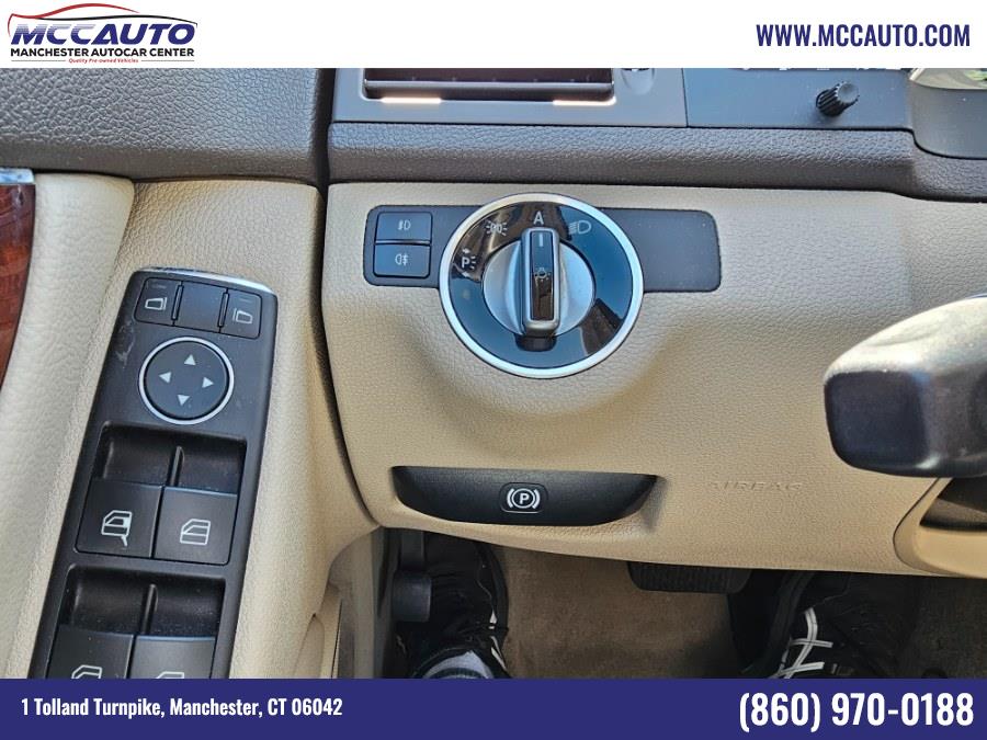 2011 Mercedes-Benz C-Class C300 4MATIC Luxury photo