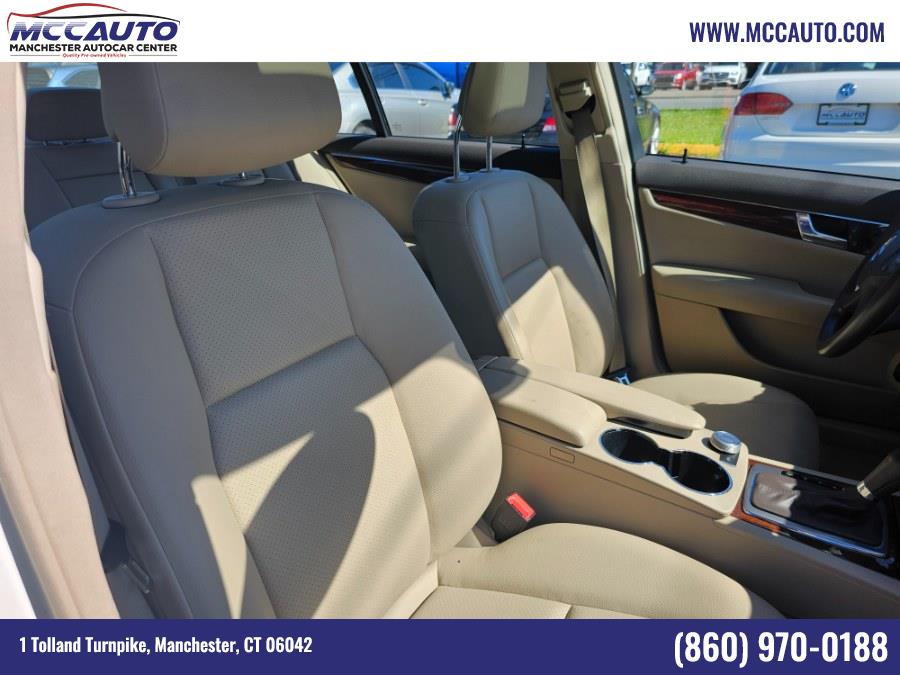 2011 Mercedes-Benz C-Class C300 4MATIC Luxury photo