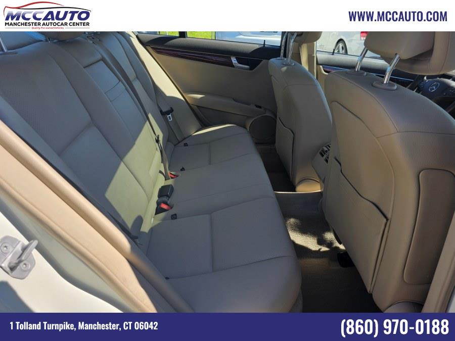 2011 Mercedes-Benz C-Class C300 4MATIC Luxury photo