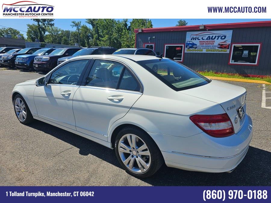 2011 Mercedes-Benz C-Class C300 4MATIC Luxury photo