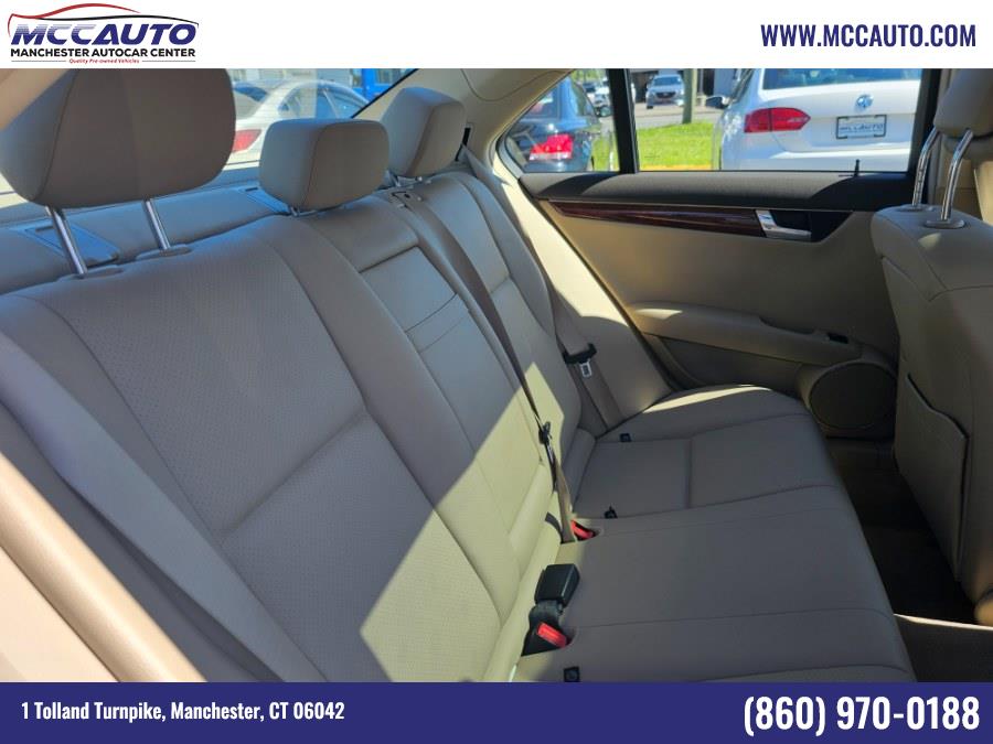 2011 Mercedes-Benz C-Class C300 4MATIC Luxury photo