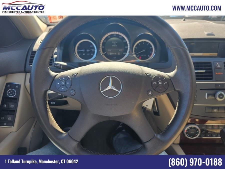 2011 Mercedes-Benz C-Class C300 4MATIC Luxury photo