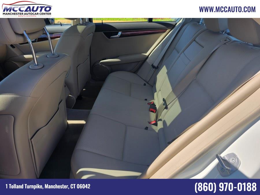 2011 Mercedes-Benz C-Class C300 4MATIC Luxury photo