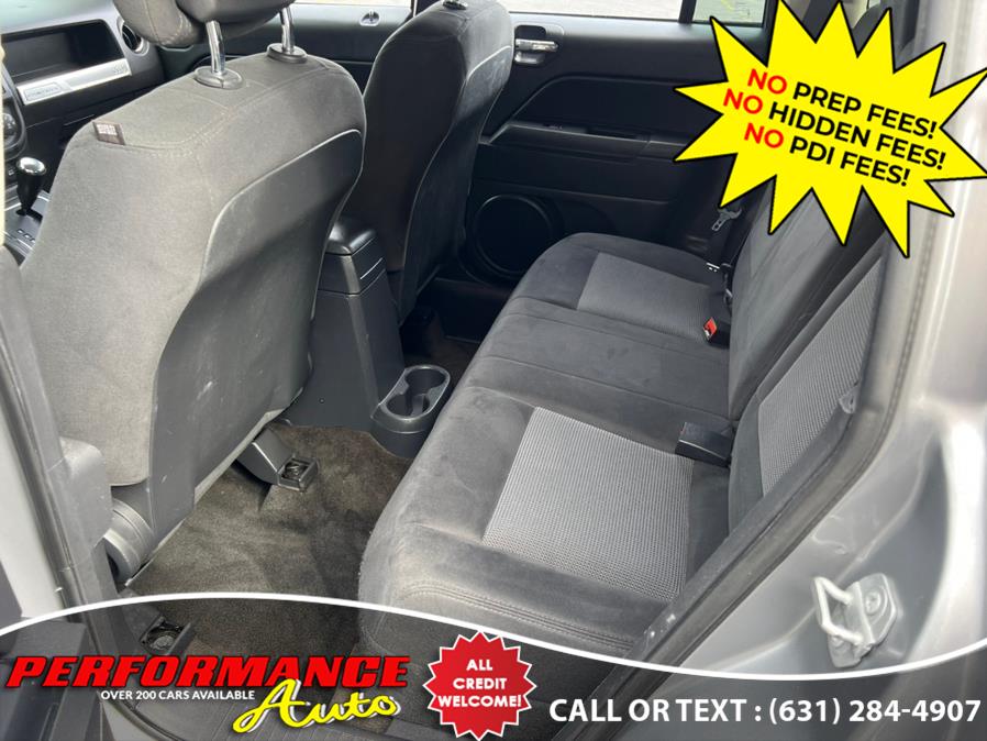 2016 Jeep Compass 4WD 4dr Sport photo