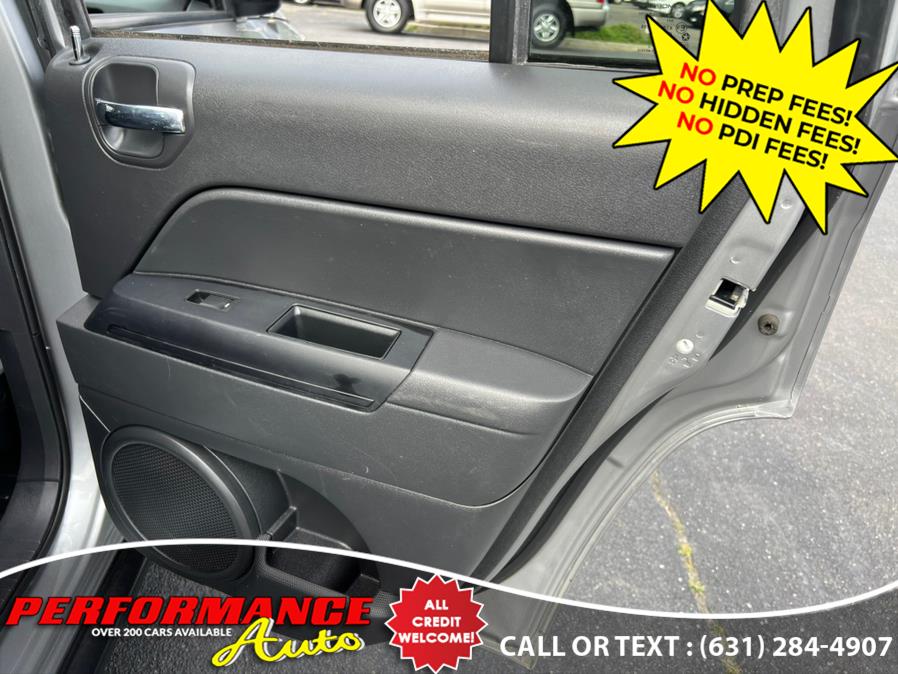 2016 Jeep Compass 4WD 4dr Sport photo