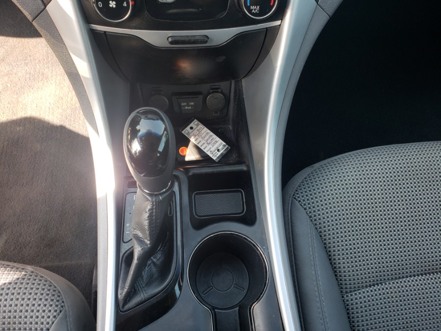 2011 Hyundai Sonata GLS photo
