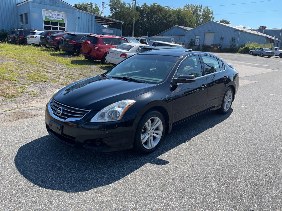 2010 Nissan Altima 3.5 SR photo