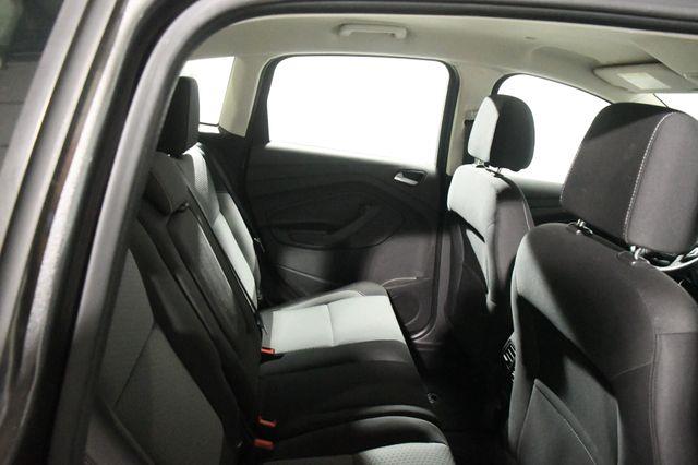 2017 Ford C-Max Hybrid SE photo