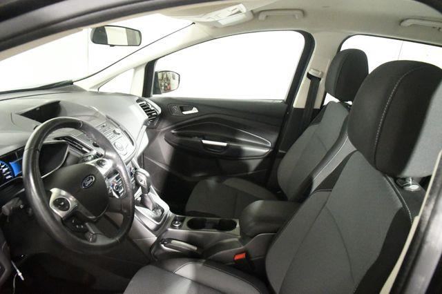 2017 Ford C-Max Hybrid SE photo