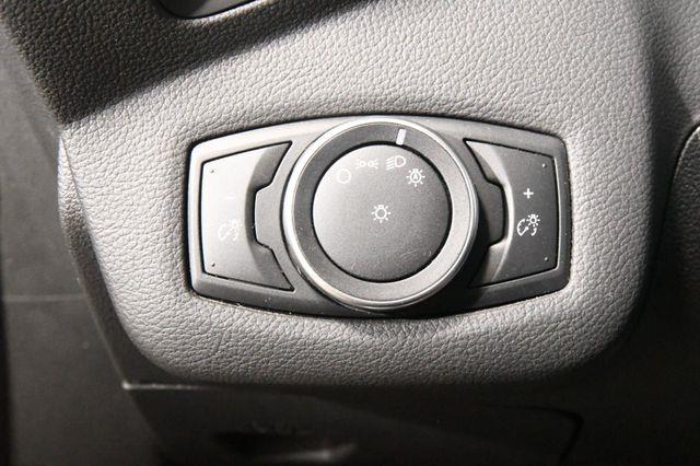 2017 Ford C-Max Hybrid SE photo
